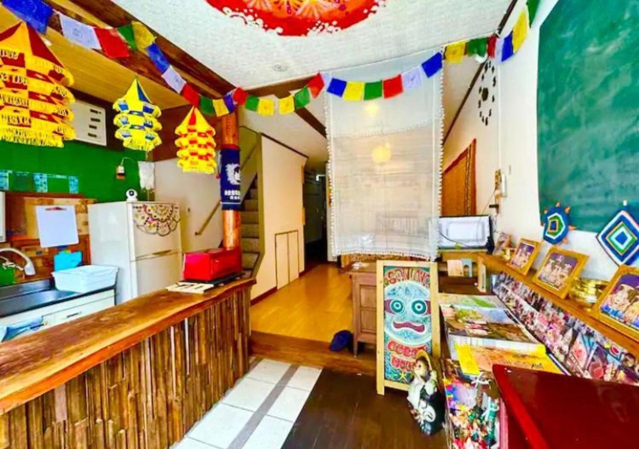 Santana Guest House Osaka Bagian luar foto