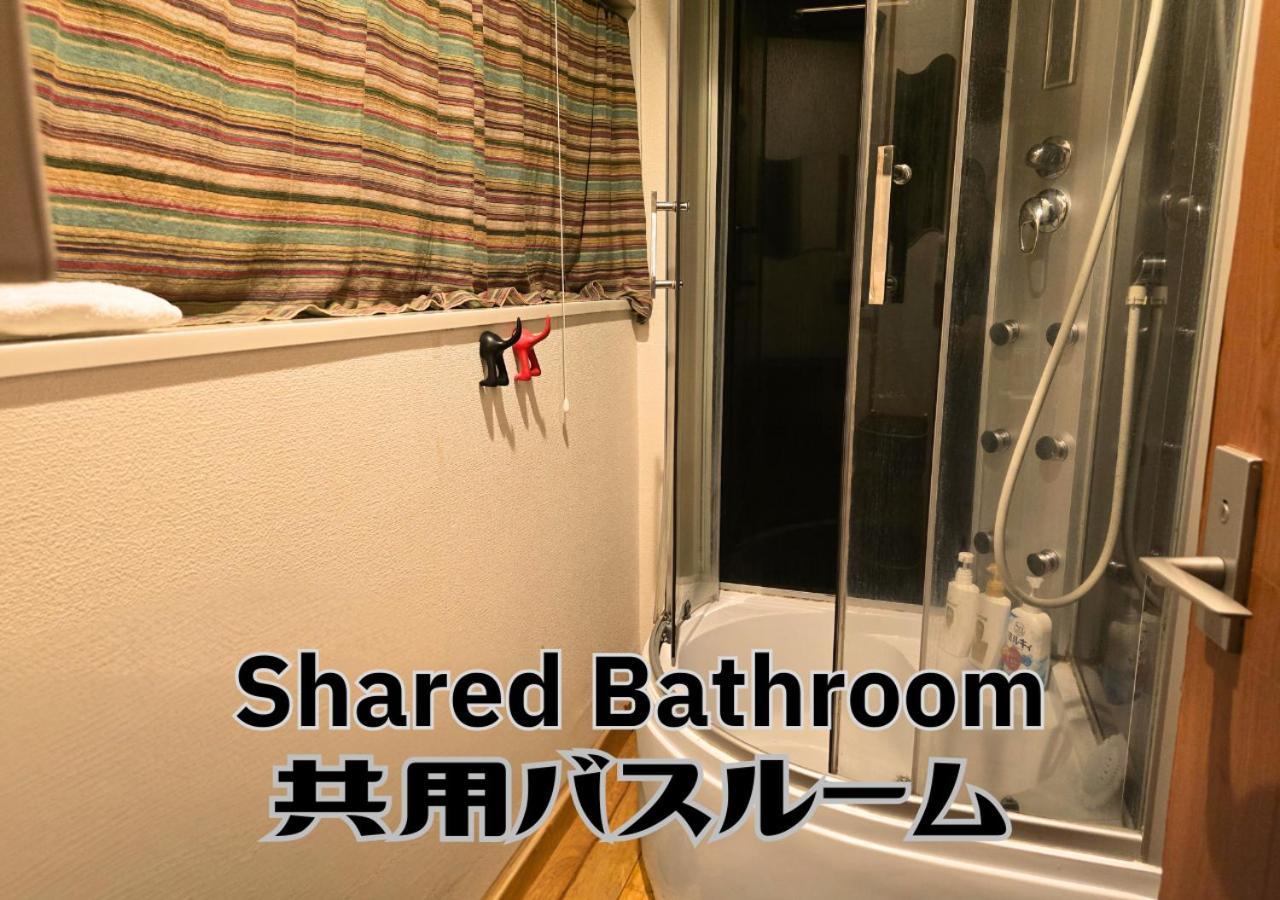 Santana Guest House Osaka Bagian luar foto