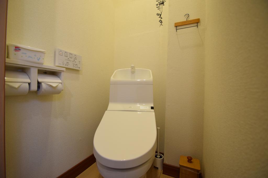 Santana Guest House Osaka Bagian luar foto